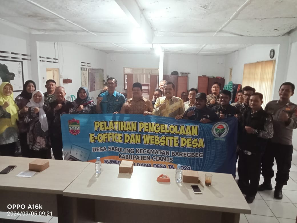 Pelatihan E-Office dan Website Desa