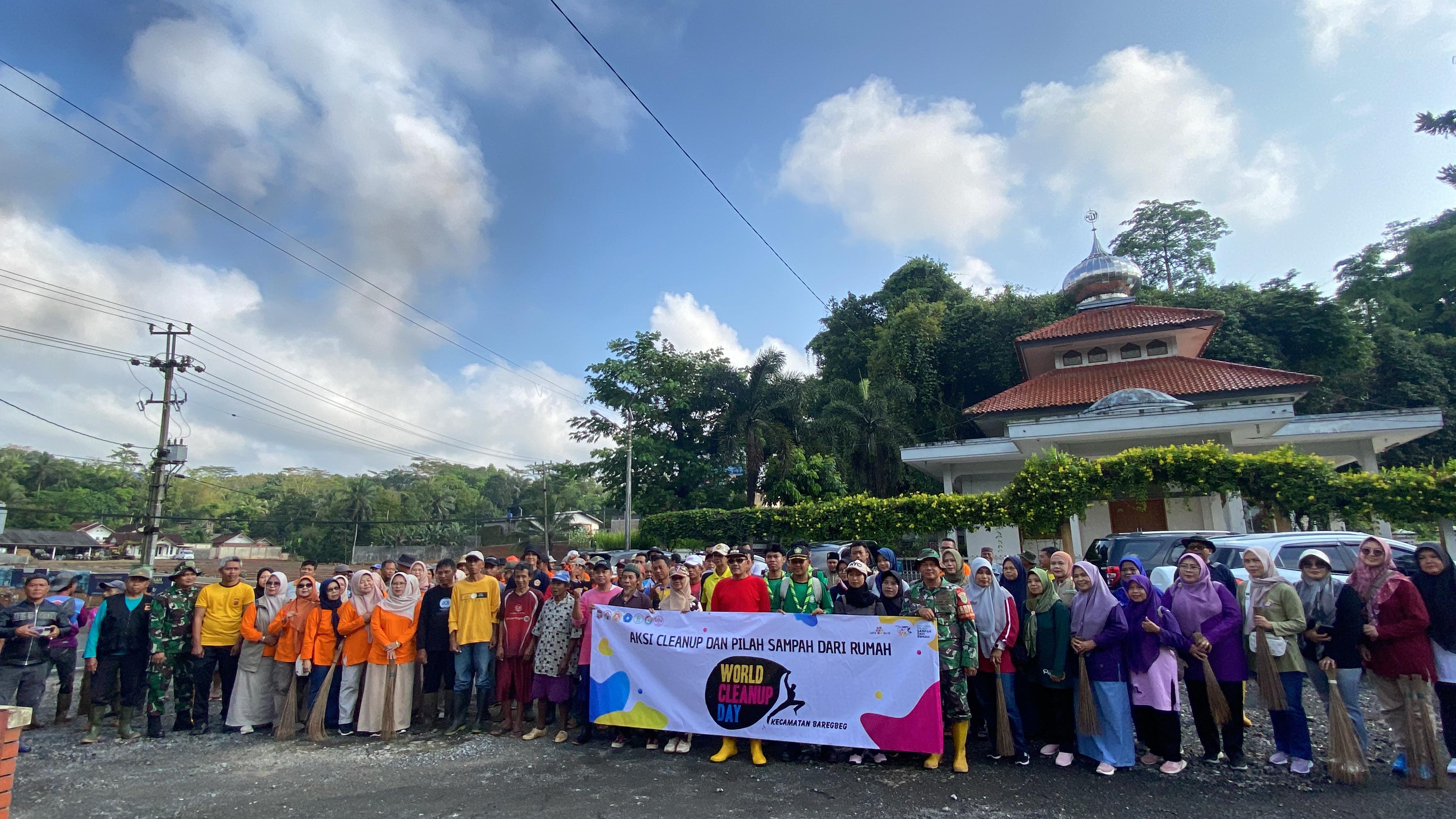 DESA SAGULING IKUT SERTA DALAM WORLD CLEANUP DAY 2025